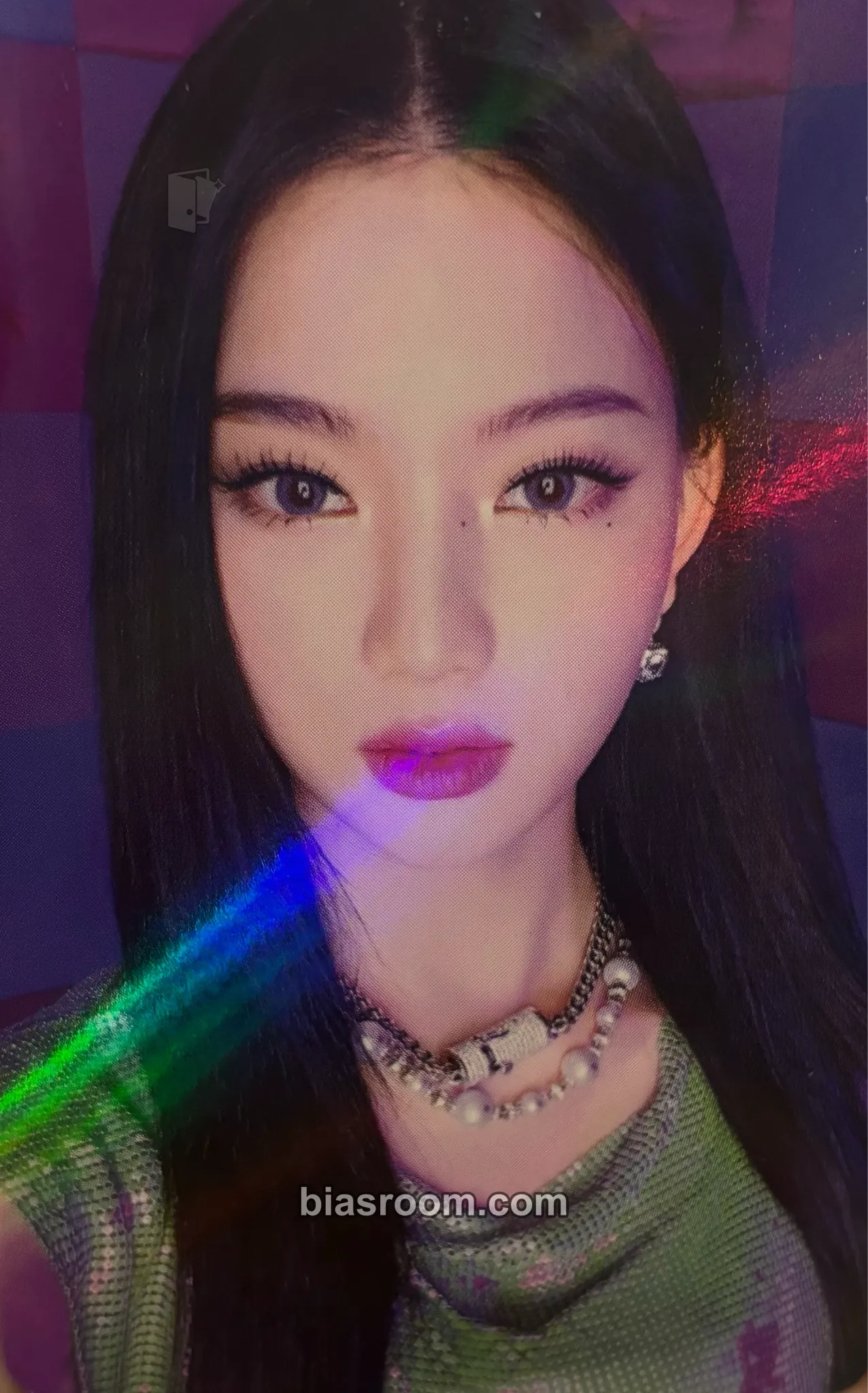 Isa YOUNG-LUV.COM Photocard - STAYC - STAYC K-pop photocard