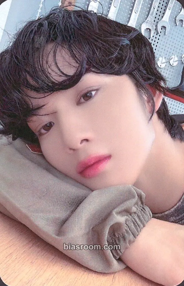 Jinyoung 2024 Season's Greetings Photocard - CIX - CIX K-pop photocard