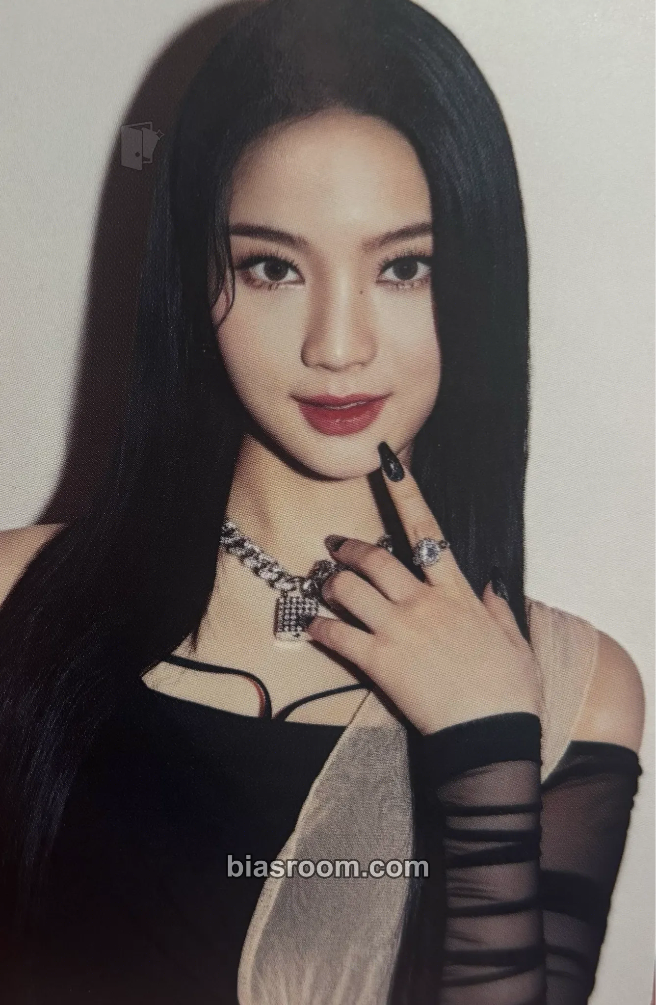 Isa YOUNG-LUV.COM Photocard - STAYC - STAYC K-pop photocard