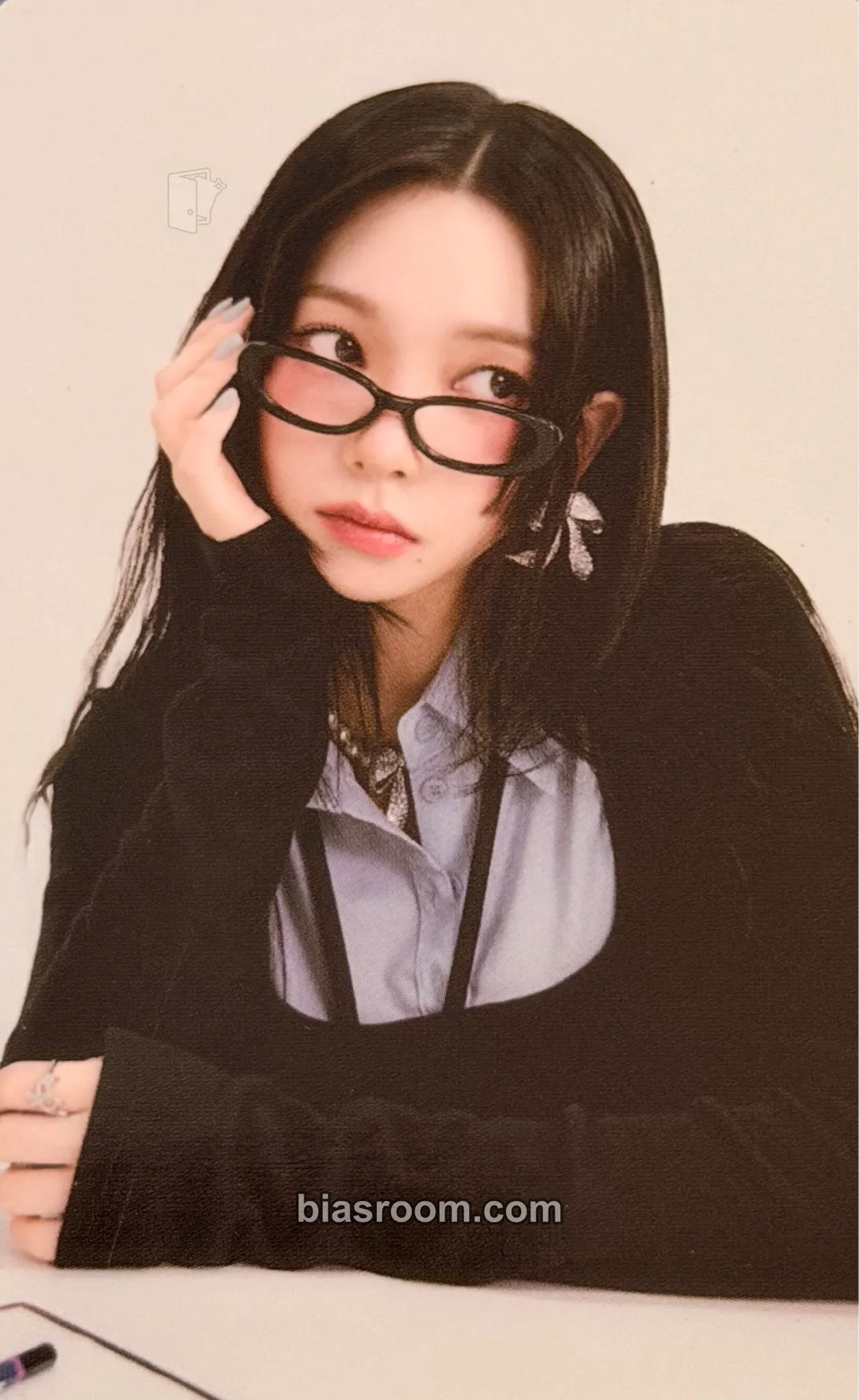 Karina Season's Greetings (2025) Photocard - aespa - aespa K-pop photocard
