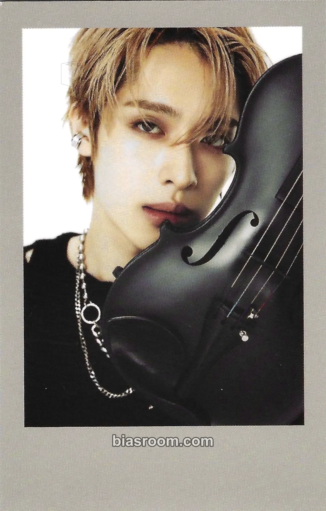 Gaon LIVE and FALL Seoul Photocard - Xdinary Heroes - Xdinary Heroes K-pop photocard