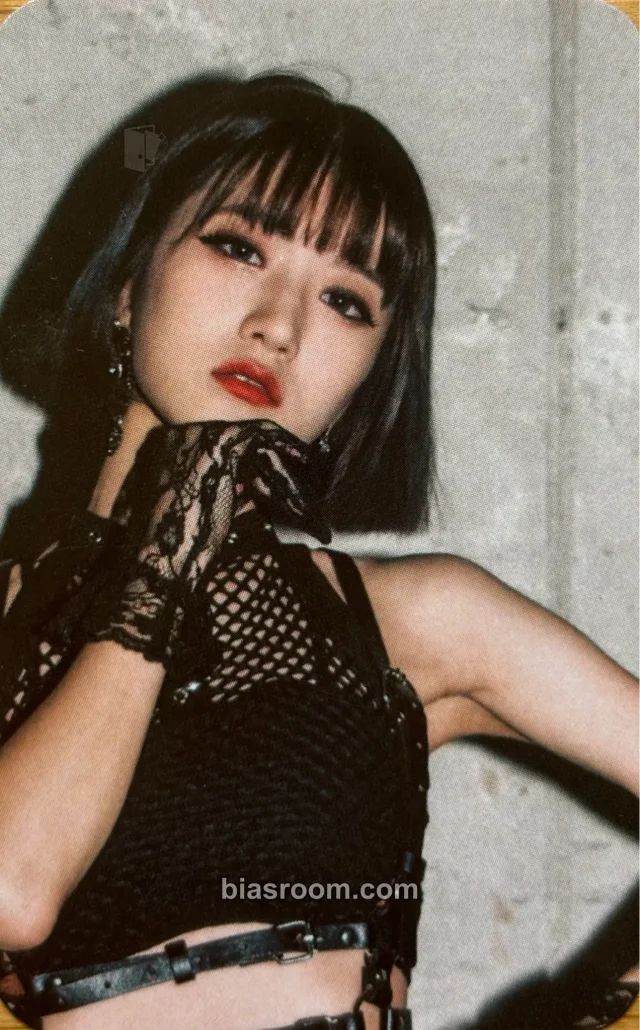 PinkFantasy - Yubeen - Fantasy Album album photocard