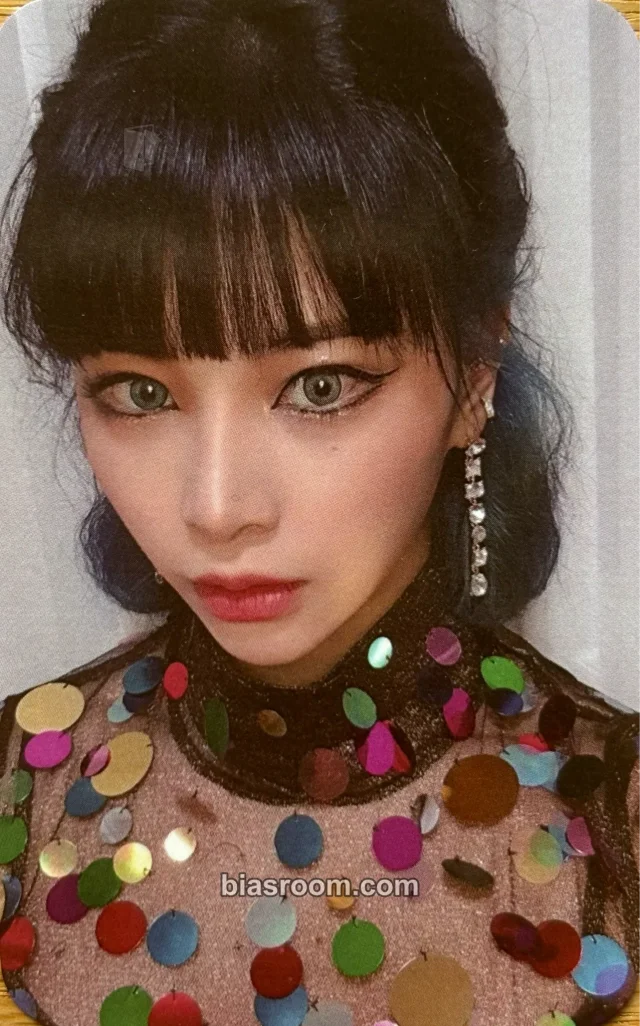 PinkFantasy - SeeA - Shadow Play Album album photocard