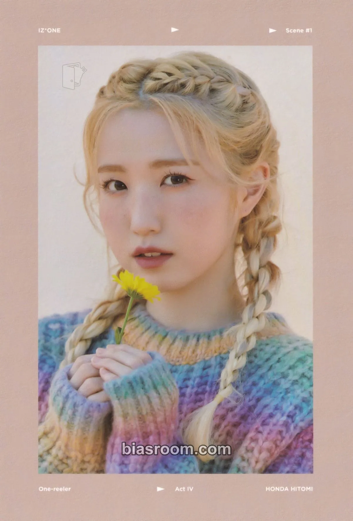 Hitomi One-reeler / Act IV Photocard - IZ*ONE - IZ*ONE K-pop photocard