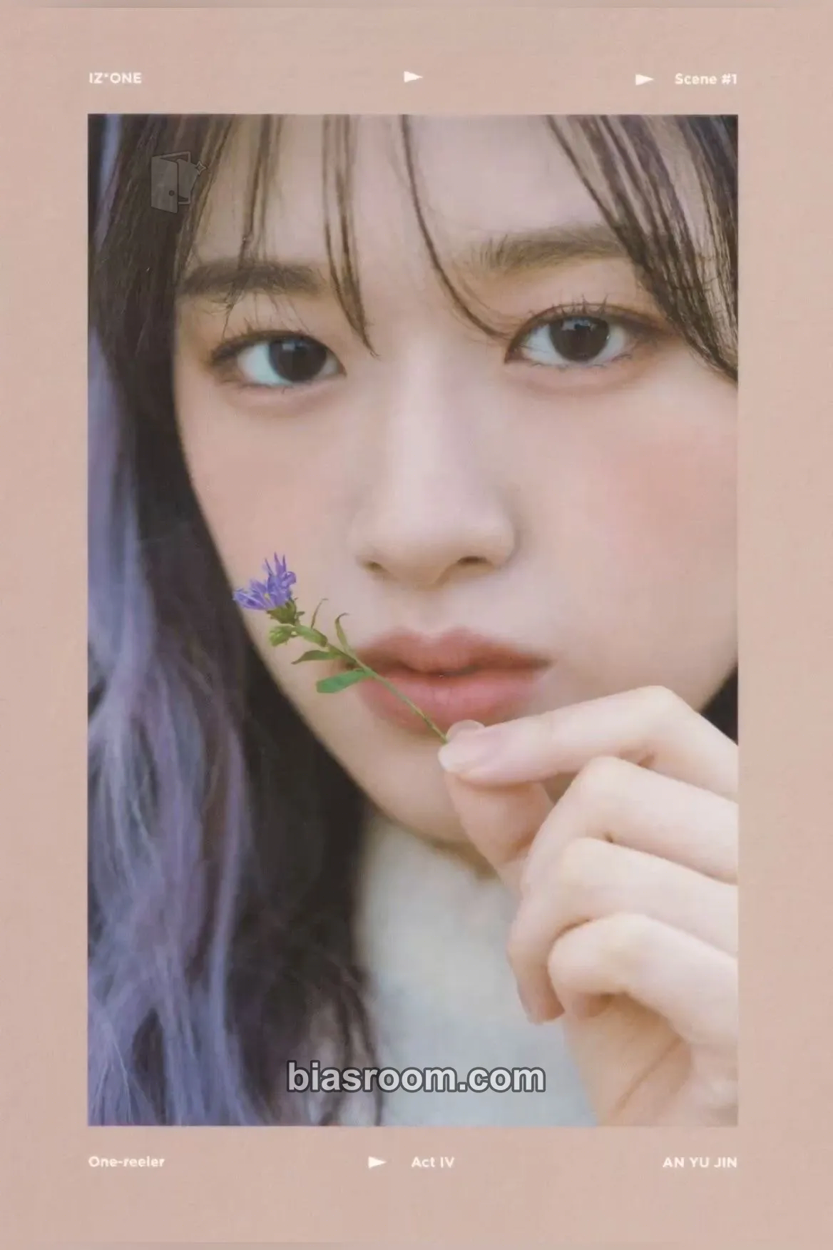 Yujin One-reeler / Act IV Photocard - IZ*ONE - IZ*ONE K-pop photocard