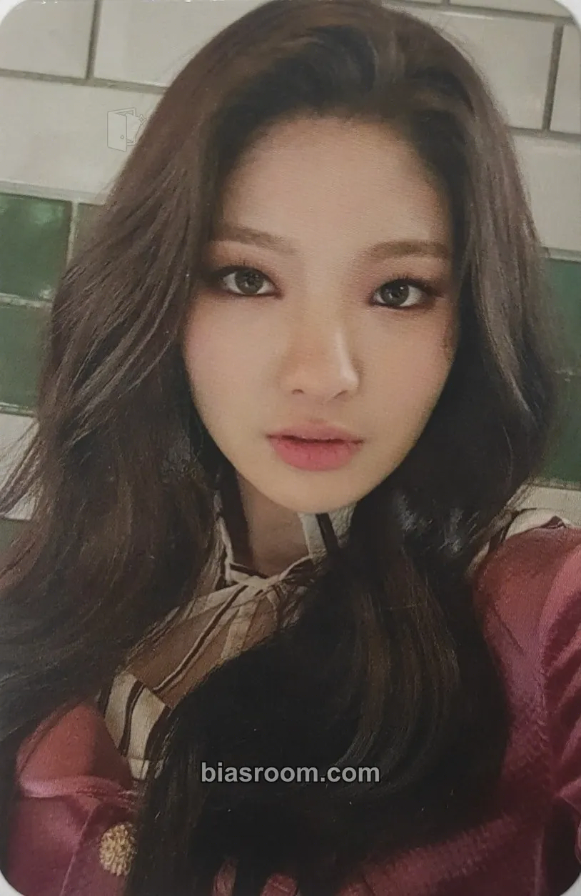 Kelly TRI.BE Da Loca Photocard - TRI.BE - TRI.BE K-pop photocard