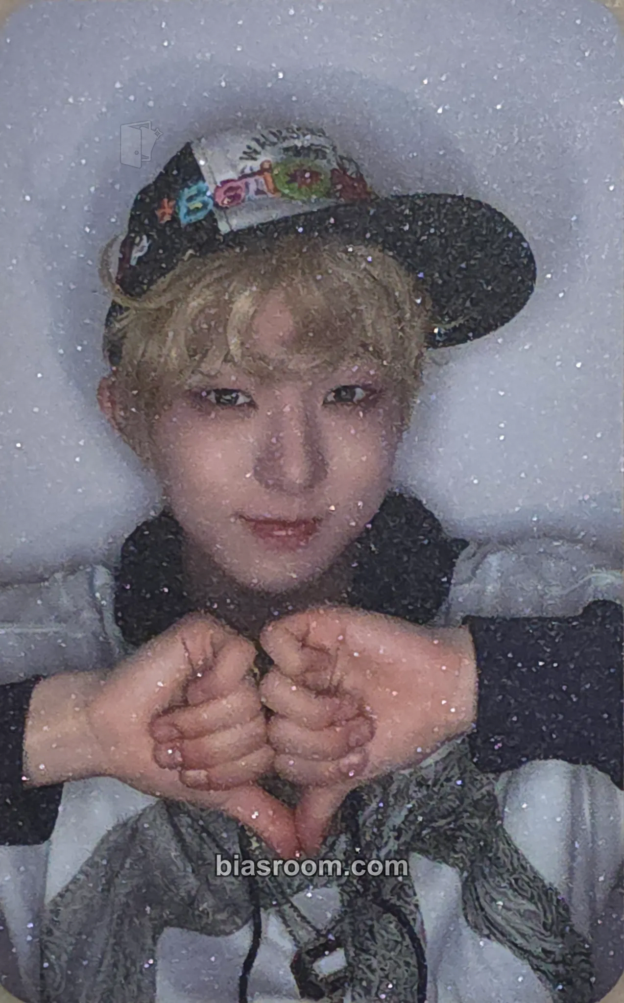 Miraku 'Catch The Wave' Tour Photocard - NouerA - NouerA K-pop photocard