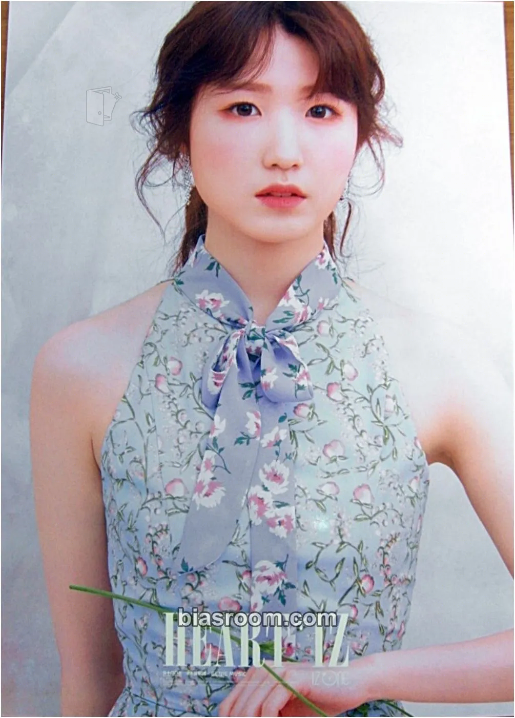 Hitomi HEART*IZ Photocard - IZ*ONE - IZ*ONE K-pop photocard