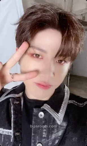 So Junghwan THE SECOND STEP : CHAPTER ONE Photocard - TREASURE - TREASURE K-pop photocard