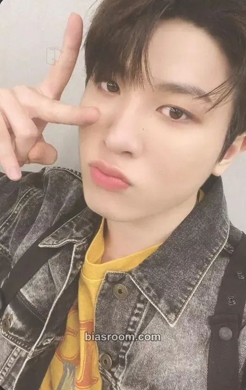 So Junghwan THE SECOND STEP : CHAPTER ONE Photocard - TREASURE - TREASURE K-pop photocard