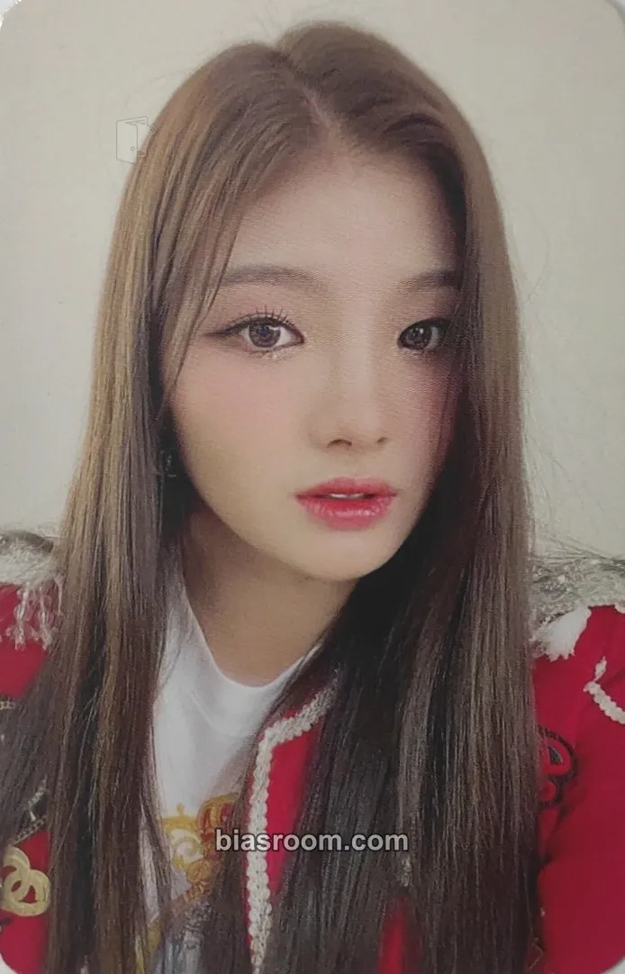 Kelly Conmigo Photocard - TRI.BE - TRI.BE K-pop photocard