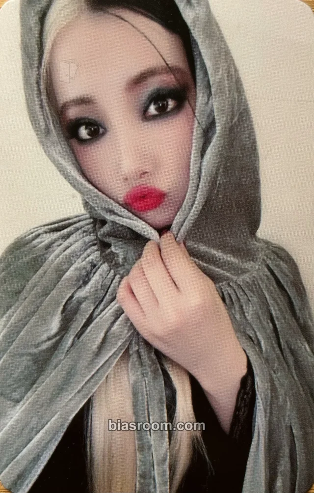 PinkFantasy - Arang - Alice In Wonderland Album album photocard