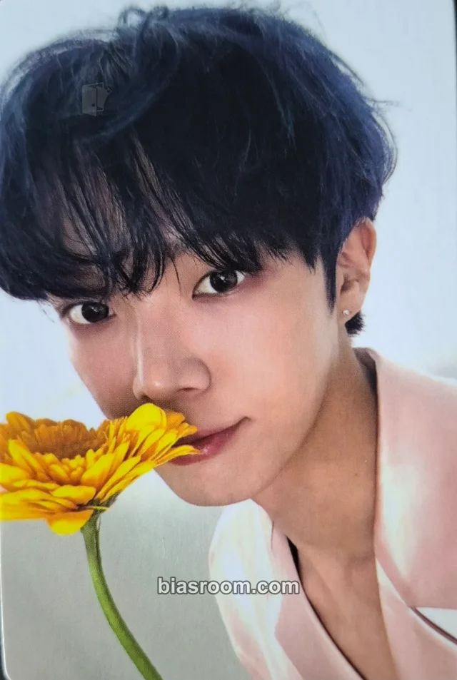 VERIVERY - Dongheon - Series 'O' Round 3 : Whole Album album photocard D version