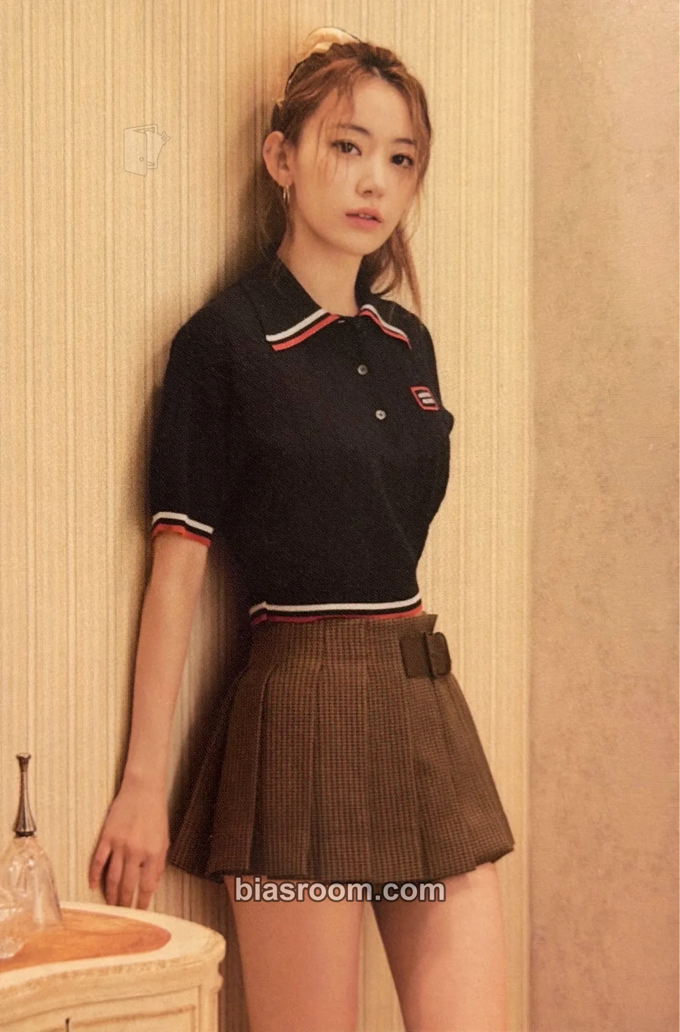 Sakura Hybe Insight: The Daydream Believers Photocard - LE SSERAFIM - LE SSERAFIM K-pop photocard