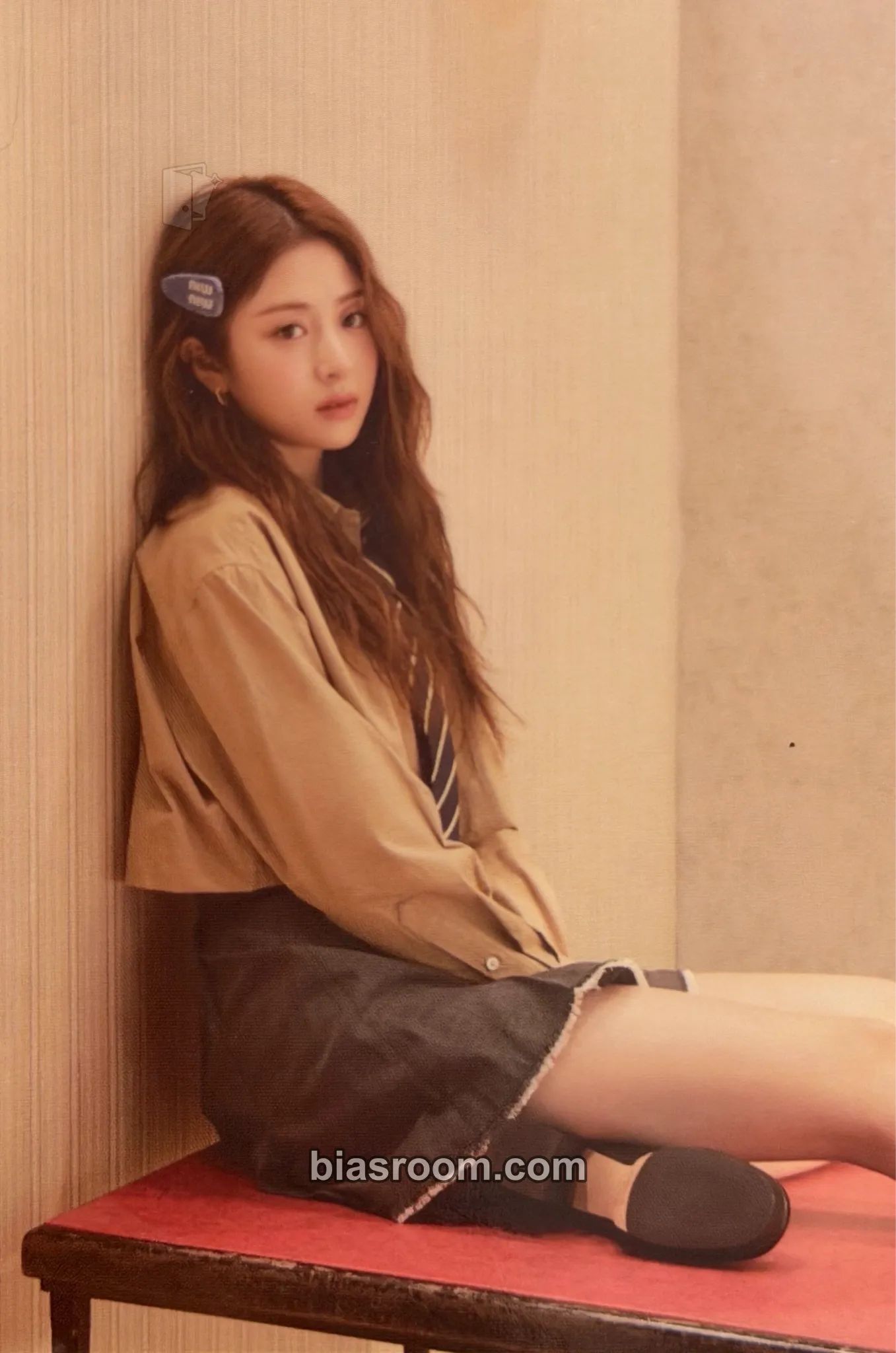 Huh Yunjin Hybe Insight: The Daydream Believers Photocard - LE SSERAFIM - LE SSERAFIM K-pop photocard
