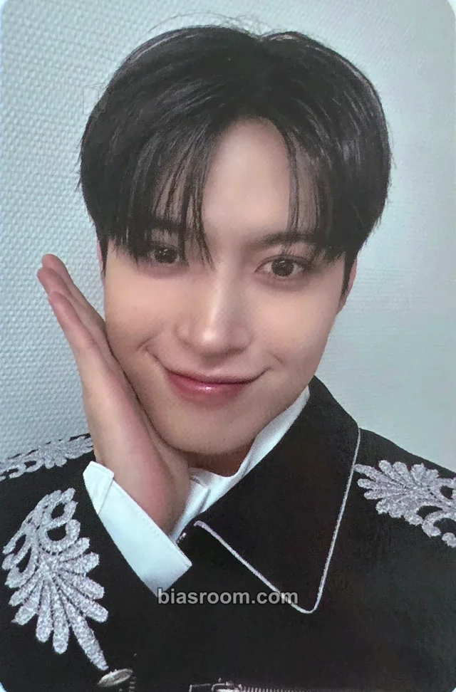 Omega X - Hwichan - FOR X Membership Kit Other purchase benefit fromm store photocard set