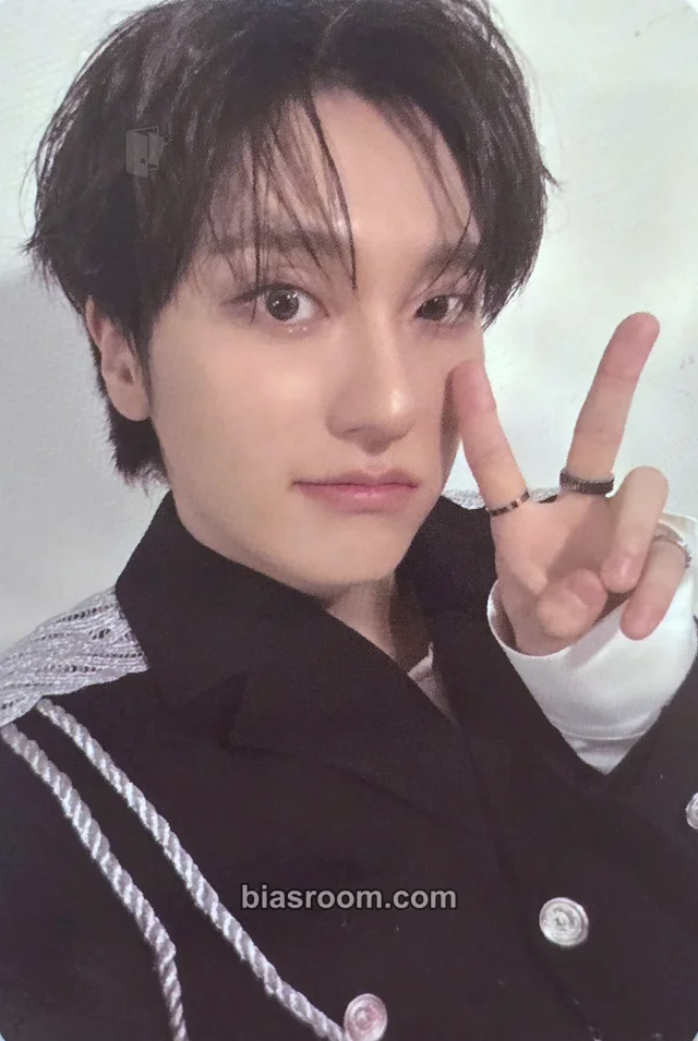 Omega X - Sebin - FOR X Membership Kit Other purchase benefit fromm store photocard set