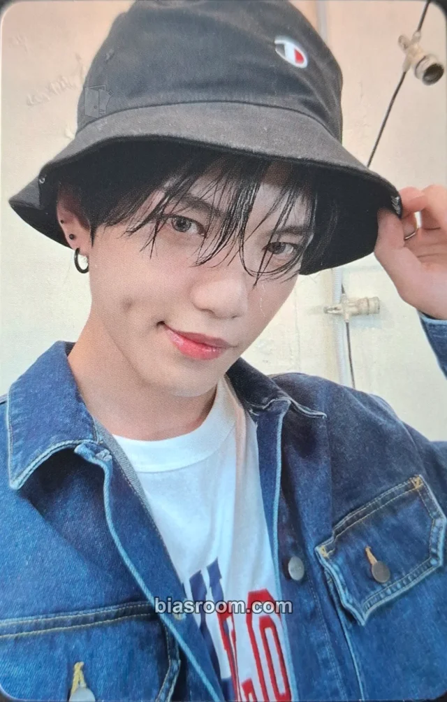 VERIVERY - Gyehyeon - Liminality - EP.Love Album album photocard over version