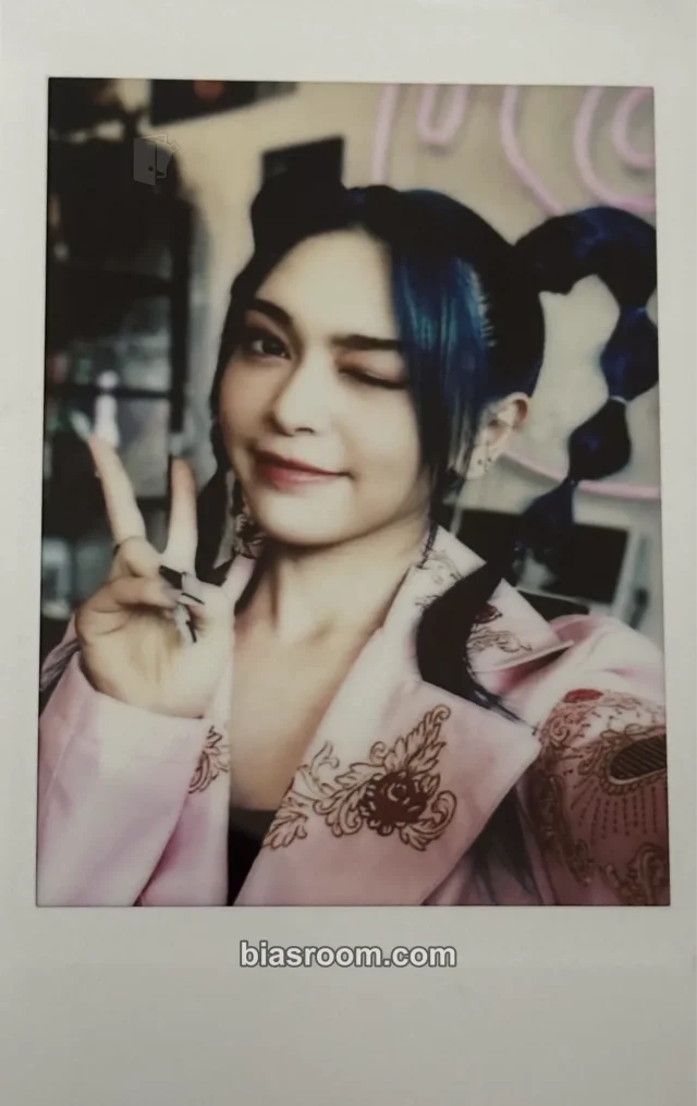 Kim Seri - AleXa - SarangHello x AleXa Exclusive Collaboration Light Stick Other merch photocard