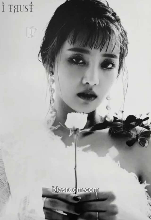 i-dle - Minnie - I Trust Album poster pob (pre-order benefit) supplemental