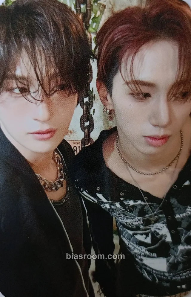 DKB - E-chan & Harry-June - 2026 DKB FAN-CON <𝐁𝐋𝐀𝐂𝐊 𝐎𝐔𝐓> Event trading card merch photocard