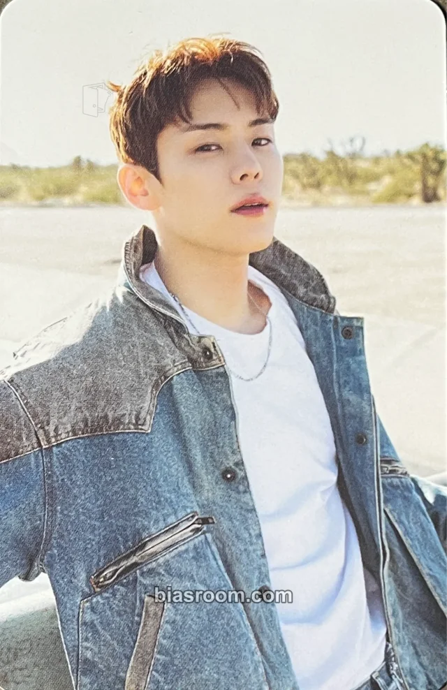 Yoon Seobin - Seobin - Love is Like a Wave Album qr card album photocard