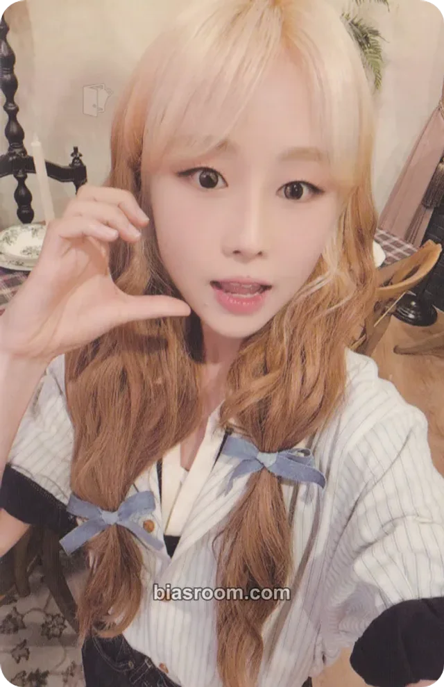 Lee Sujeong - Lee Sujeong (Baby Soul) - 2024 Season's Greetings Other pob (pre-order benefit) woollim mall round 2