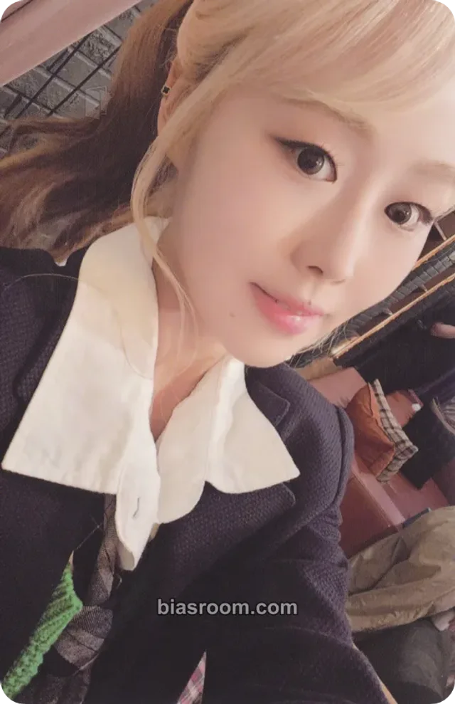 Lee Sujeong - Lee Sujeong (Baby Soul) - 2024 Season's Greetings Other pob (pre-order benefit) woollim mall round 2