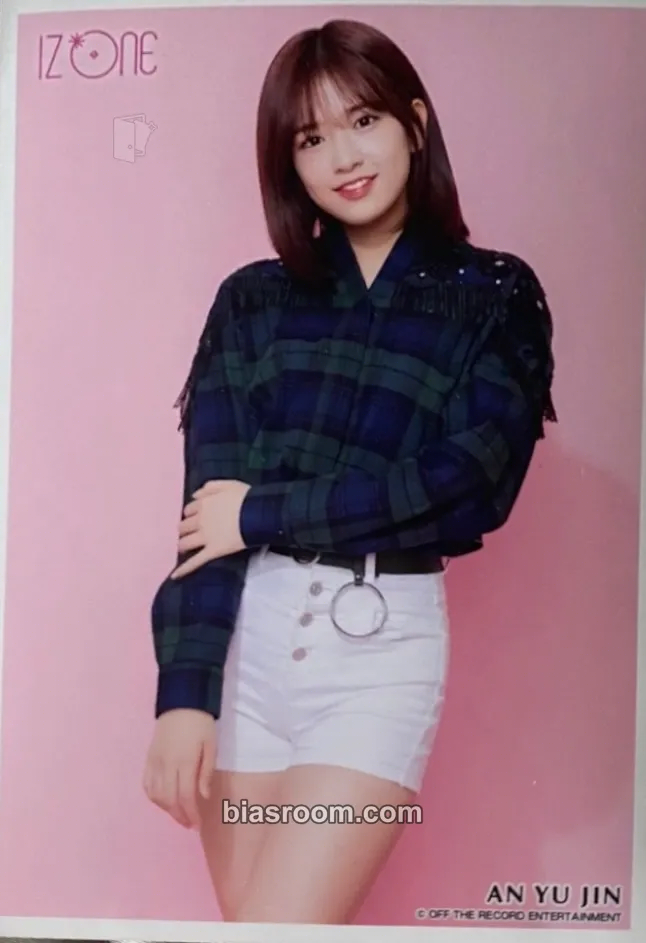 Yujin Showcase in Japan Photocard - IZ*ONE - IZ*ONE K-pop photocard