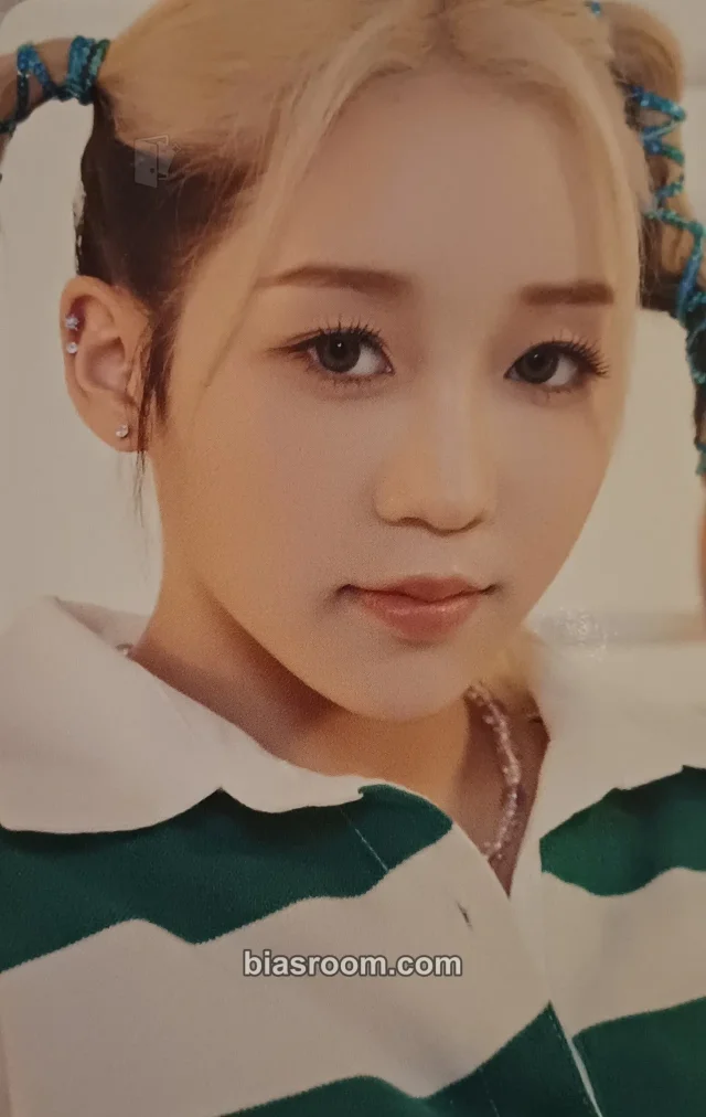 Kep1er - Hikaru - FLY-UP Album limited edition album photocard