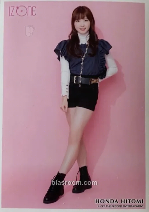 Hitomi Showcase in Japan Photocard - IZ*ONE - IZ*ONE K-pop photocard