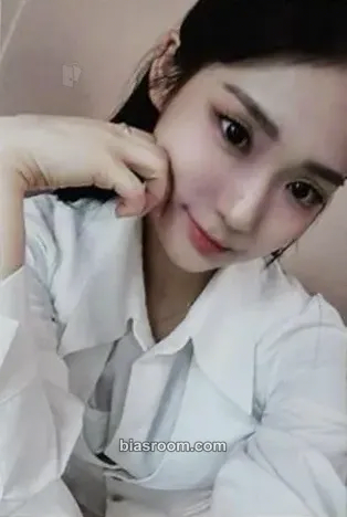 Seoyeon Aesthetic Photocard - tripleS - tripleS K-pop photocard