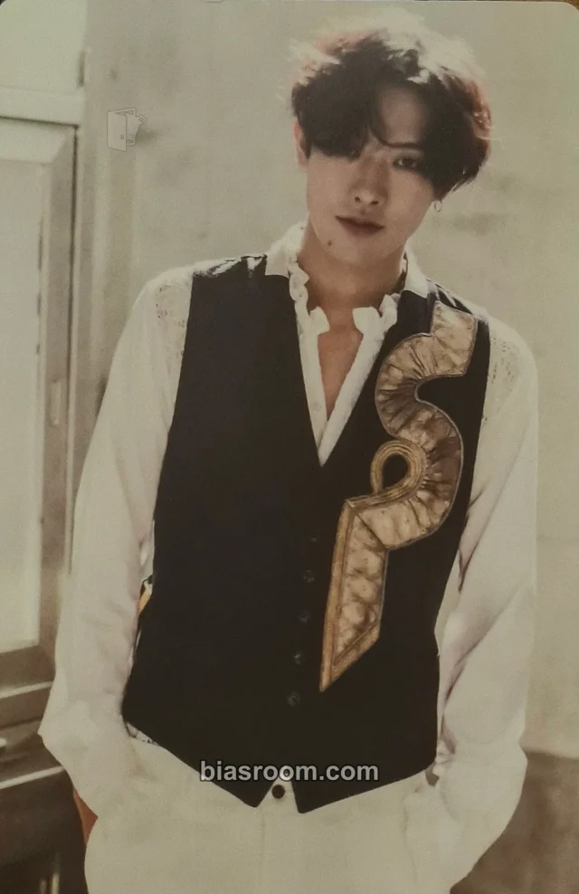Cross Gene - Takuya - MIRROR Album pob (pre-order benefit) white version photocard set