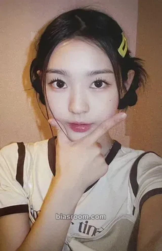 tripleS - Soomin - Aesthetic Album dear my muse (dmm) offline fansign video call (fancall)