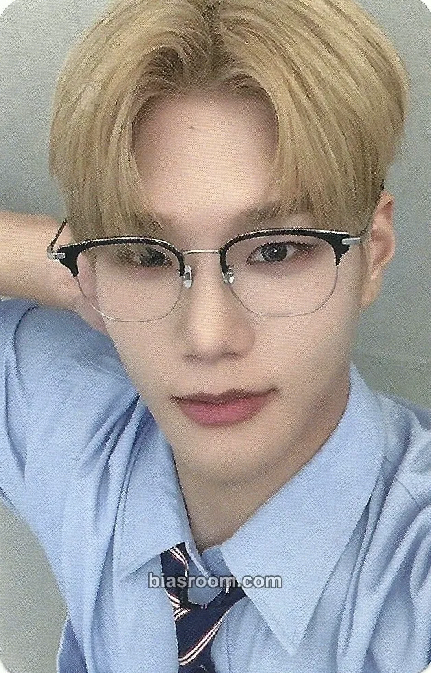 Junseo DKB 2ND OFFICIAL FANCLUB [Back to cool: DKB Edition Photocard - DKB - DKB K-pop photocard