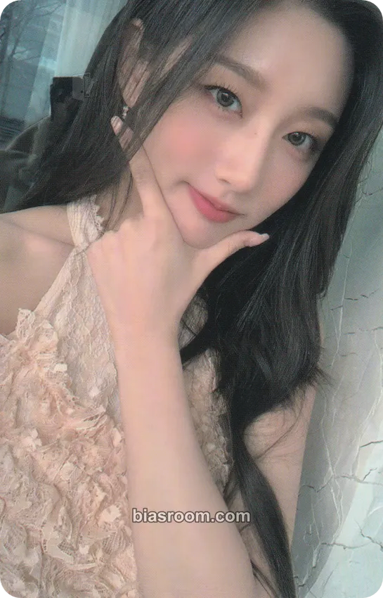 Yein YEIN 2022 WELCOMING KIT Photocard - Jeong Yein - Jeong Yein K-pop photocard