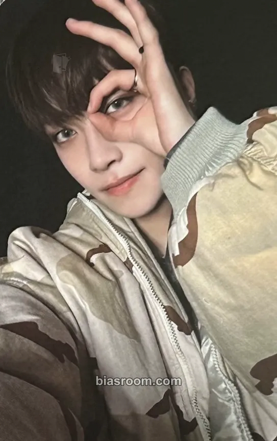 Yunhu RAW AND RAD Photocard - NEWBEAT - NEWBEAT K-pop photocard