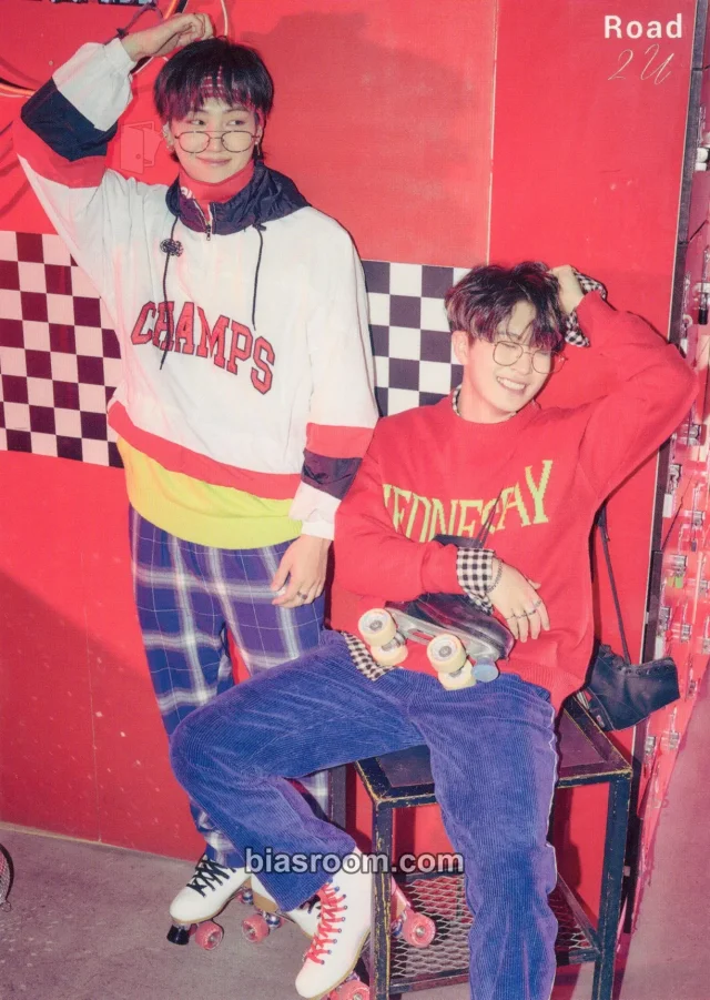 GOT7 - Jay B & Youngjae - ROAD 2 U - Arena Special 2018-2019 Event postcard merch postcard set merch inclusion