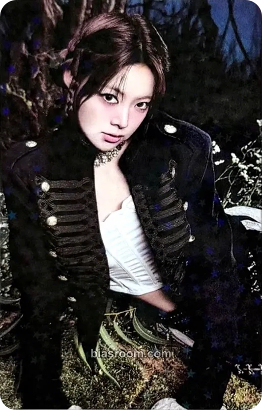 Hong Eunchae PUREFLOW pt.1 Photocard - LE SSERAFIM - LE SSERAFIM K-pop photocard