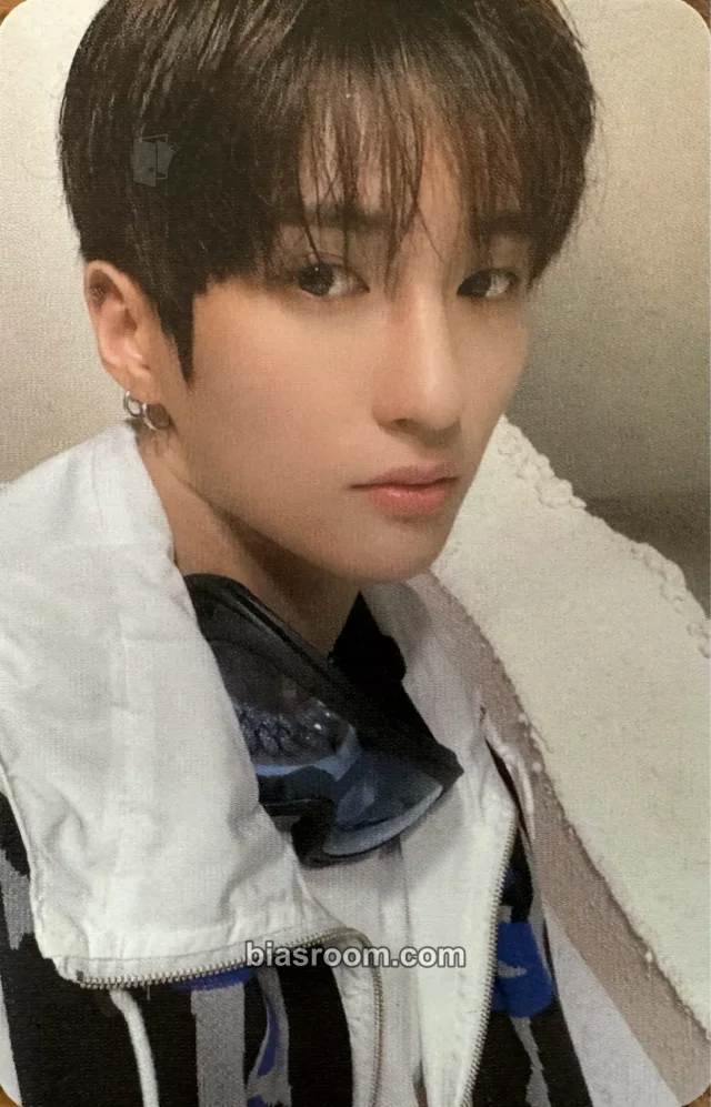 DKB - E-chan - GROWTH Album album photocard white back