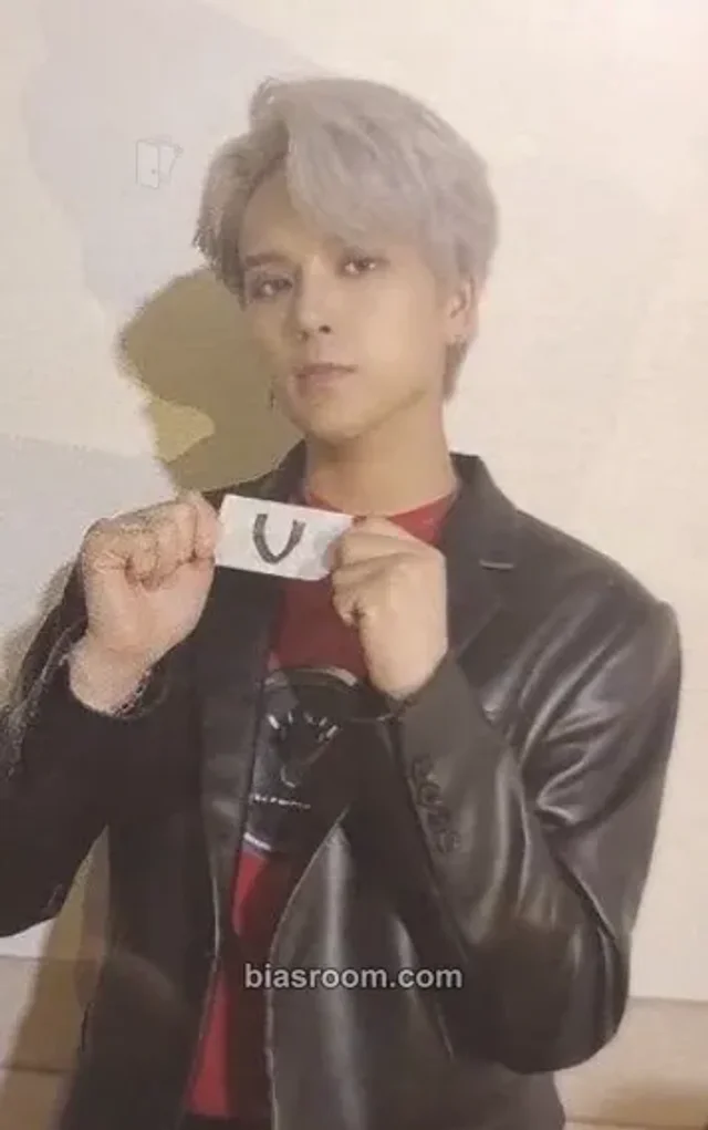 D-CRUNCH - Hyunwook - Pierrot Album album photocard