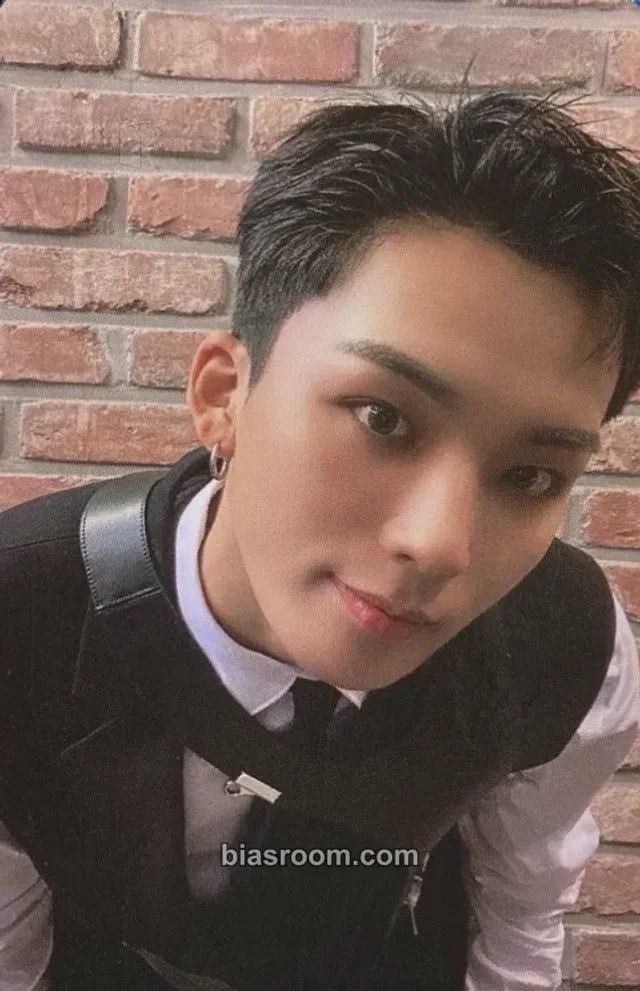D-CRUNCH - Hyunho - Across The Universe Album pob (pre-order benefit) mymusictaste (mmt)