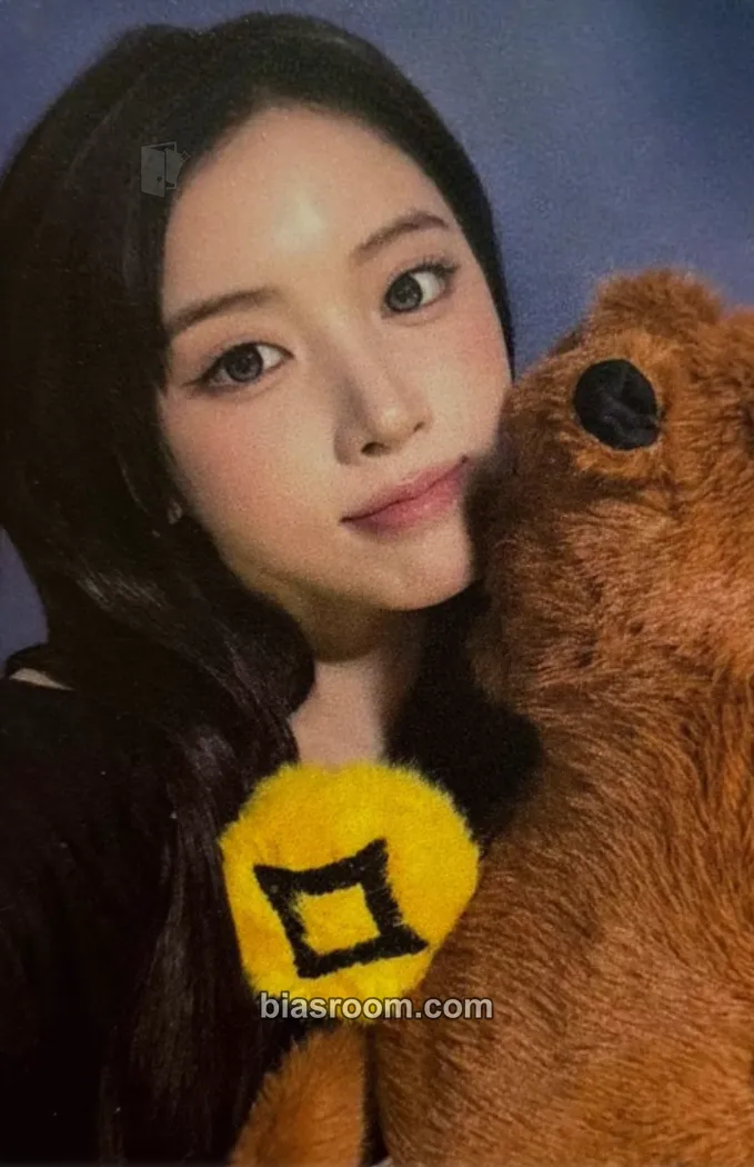 Jiwoo Blue Valentine Photocard - NMIXX - NMIXX K-pop photocard
