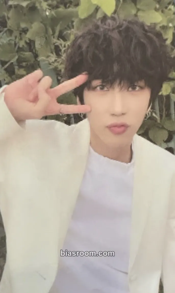Minhyuk Across The Universe Photocard - D-CRUNCH - D-CRUNCH K-pop photocard