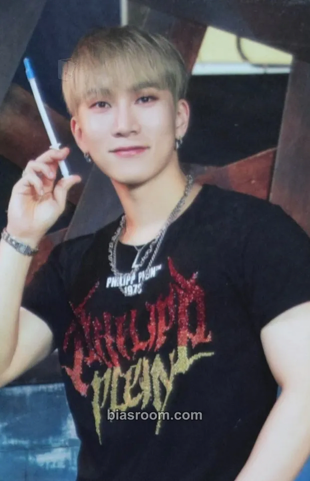 Eunkwang 4U : OUTSIDE Photocard - BTOB - BTOB K-pop photocard