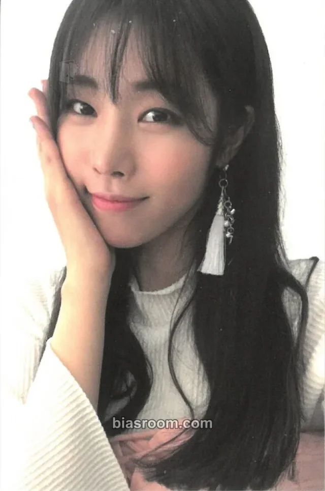 gugudan - Haebin - Act 2: Narcissus Album album photocard logo back
