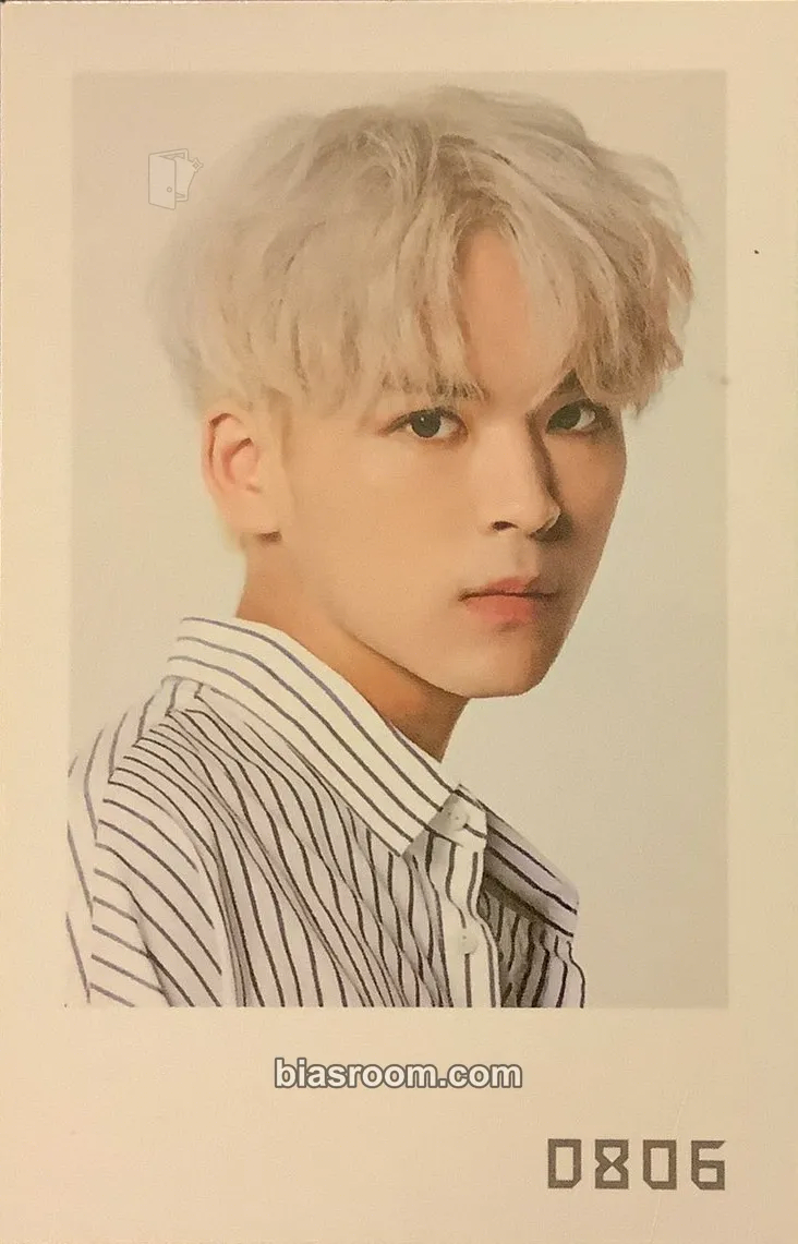 Hyunwook 0806 Photocard - D-CRUNCH - D-CRUNCH K-pop photocard