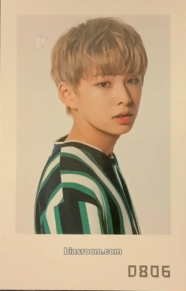 D-CRUNCH - Dylan - 0806 Album album photocard A version