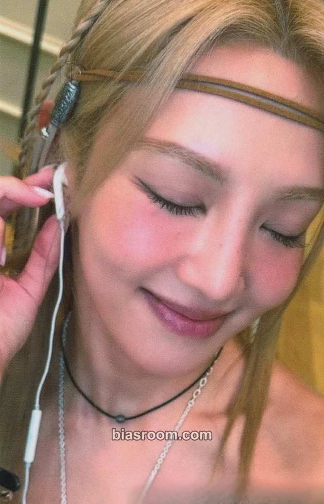 Girls' Generation - Hyoyeon - 18th Anniversary MD Other merch photocard turntable speaker