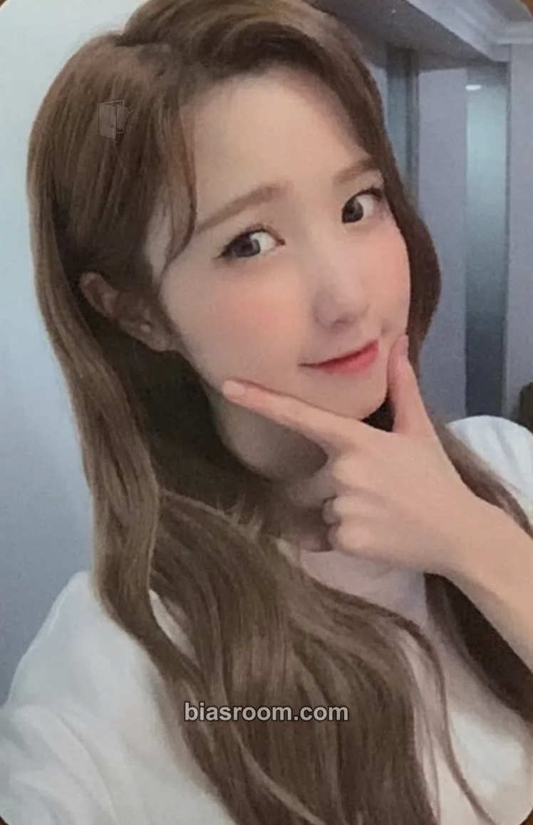 Hitomi Oneiric Diary Photocard - IZ*ONE - IZ*ONE K-pop photocard